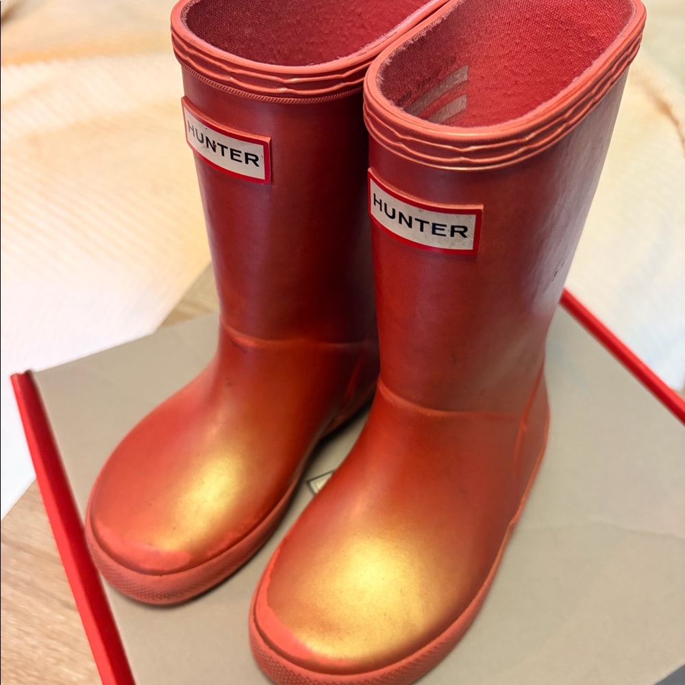 Kids Hunter brand wellie rain boots